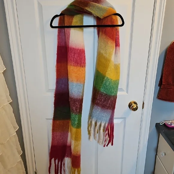 Colorful Striped Scarf - Picture 2 of 3